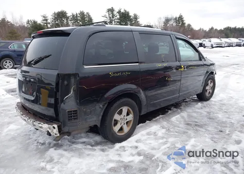 2011 Dodge Grand Caravan Crew z USA, uszkodzony, nr VIN 2D4RN5DG9BR707199